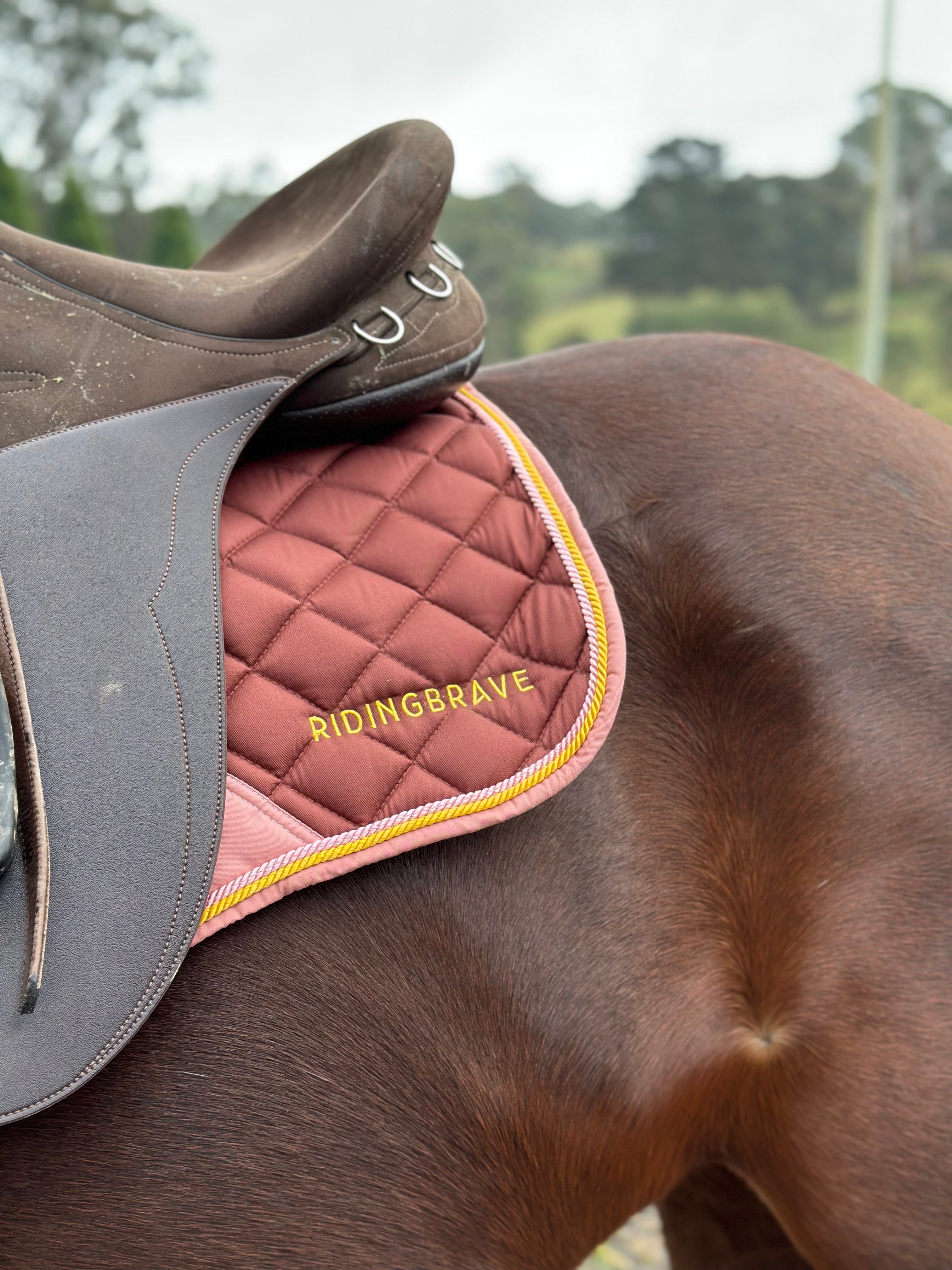 OUTBACK SADDLE PAD